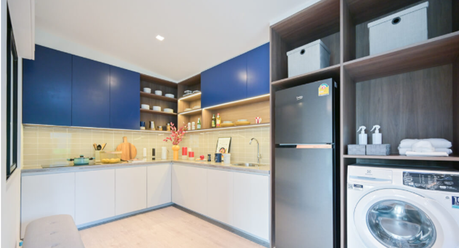For sale 2 bedrooms townhouse in Bang Sao Thong, Samut Prakan