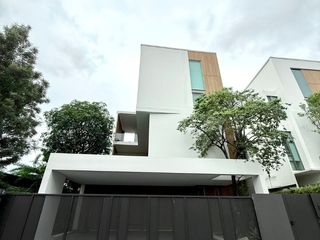 Haus zur Miete mit 4 Zimmer in Saphan Sung, Bangkok