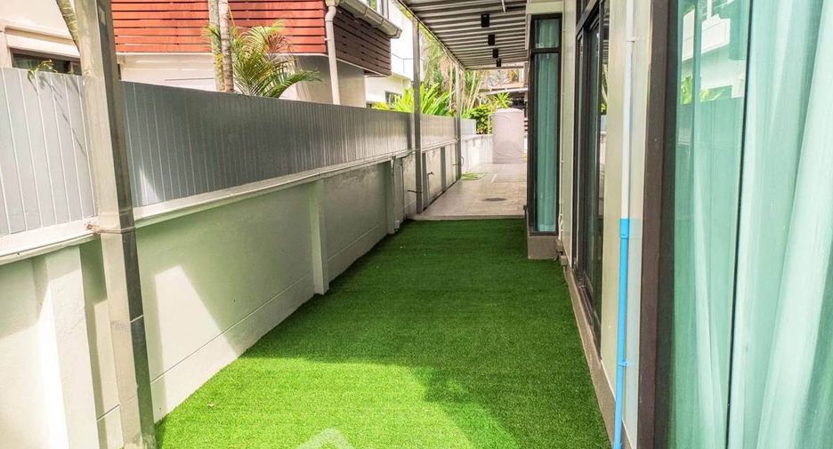 Casa en alquiler de 5 habitaciones en Lat Krabang, Bangkok