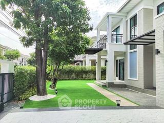 Casa en alquiler de 5 habitaciones en Lat Krabang, Bangkok