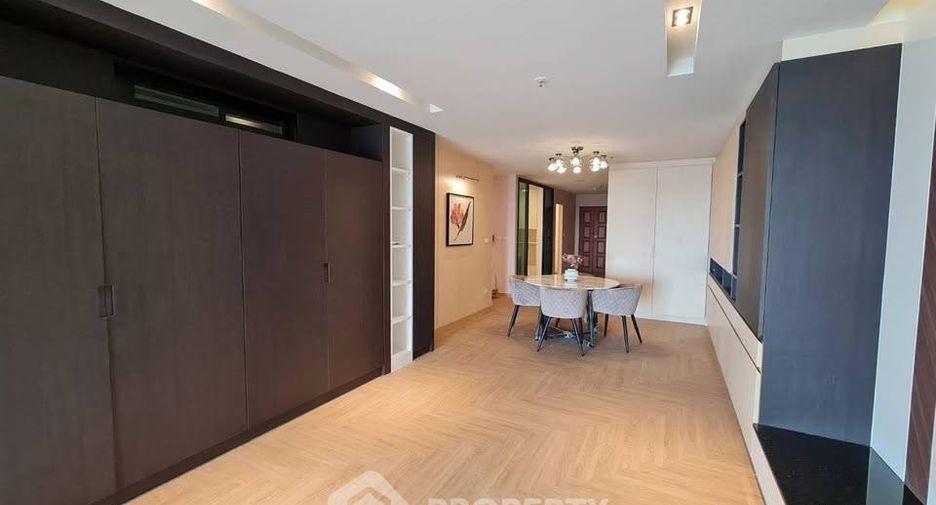 For rent 3 bedrooms condo in Rat Burana, Bangkok