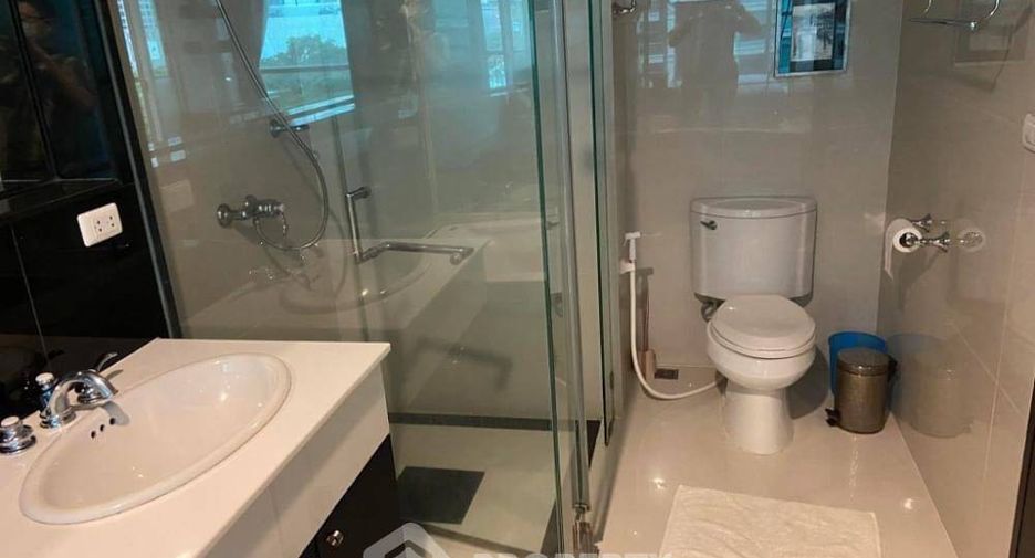 Wohnung zur Miete mit 1 Zimmer in Pathum Wan, Bangkok