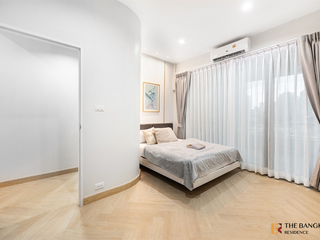 For sale 2 bedrooms condo in Khlong San, Bangkok