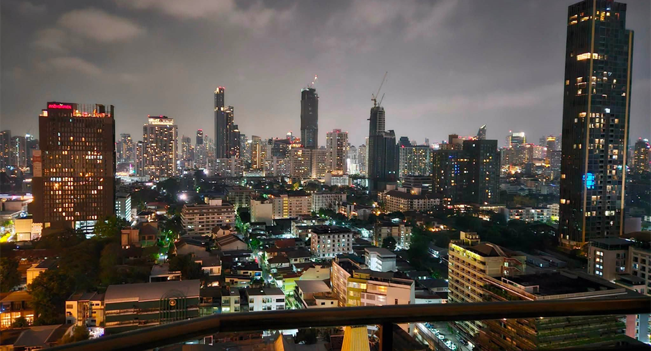 À vendre 2 chambres condo à Watthana, Bangkok
