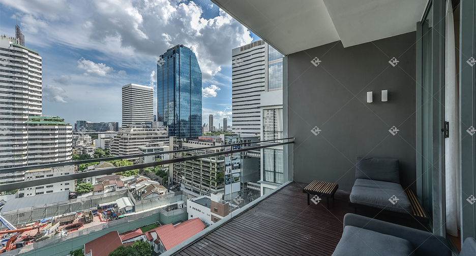 For rent 2 bedrooms condo in Khlong Toei, Bangkok