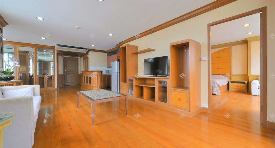 For rent 2 bedrooms condo in Khlong Toei, Bangkok