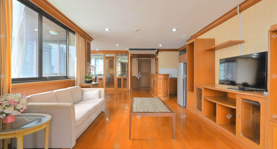 For rent 2 bedrooms condo in Khlong Toei, Bangkok