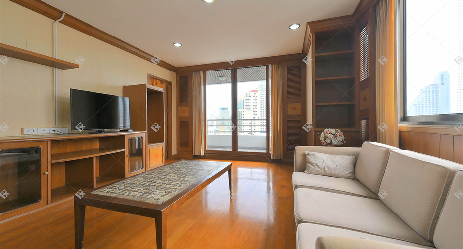 For rent 2 bedrooms condo in Khlong Toei, Bangkok