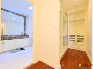 ให้เช่า 4 ห้องนอน คอนโด ใน วัฒนา, กรุงเทพฯ