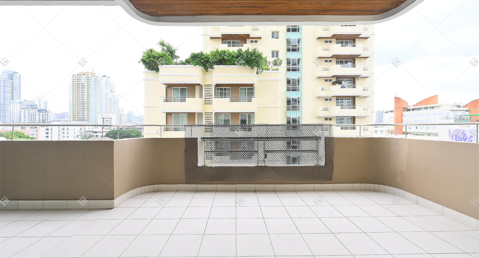 Condo en alquiler de 2 habitaciones en Watthana, Bangkok