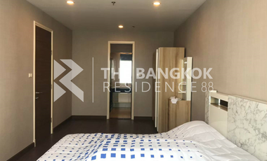 For rent 2 bedrooms condo in Yan Nawa, Bangkok