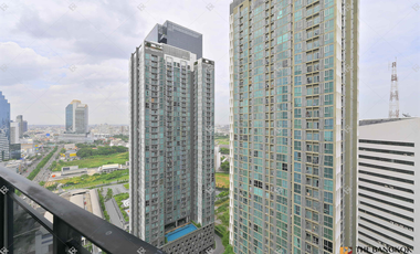 À louer 2 chambres condo à Huai Khwang, Bangkok