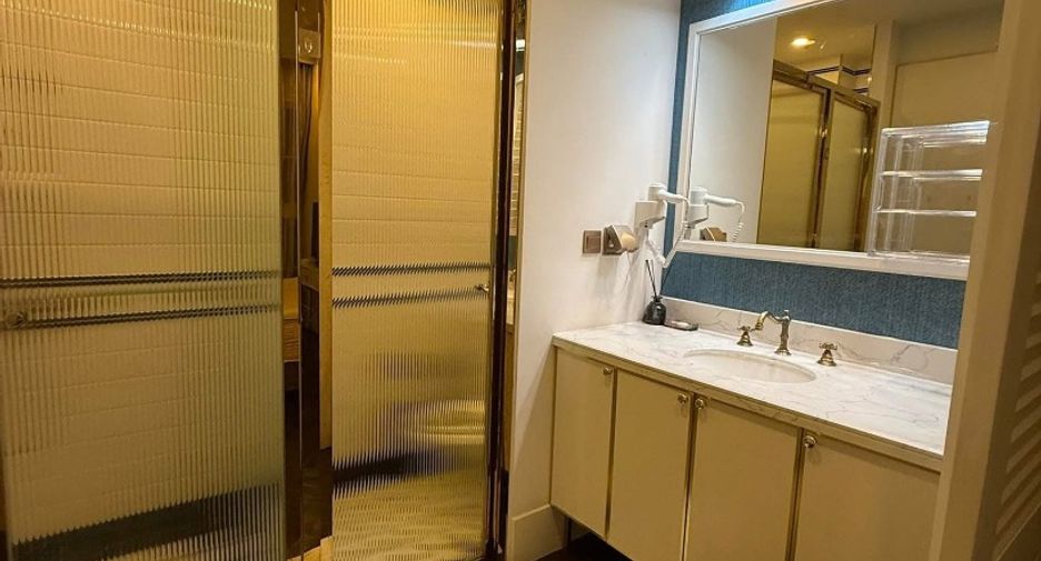 For rent 2 bedrooms condo in Na Jomtien, Pattaya