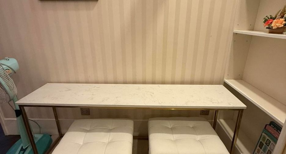 For rent 2 bedrooms condo in Na Jomtien, Pattaya