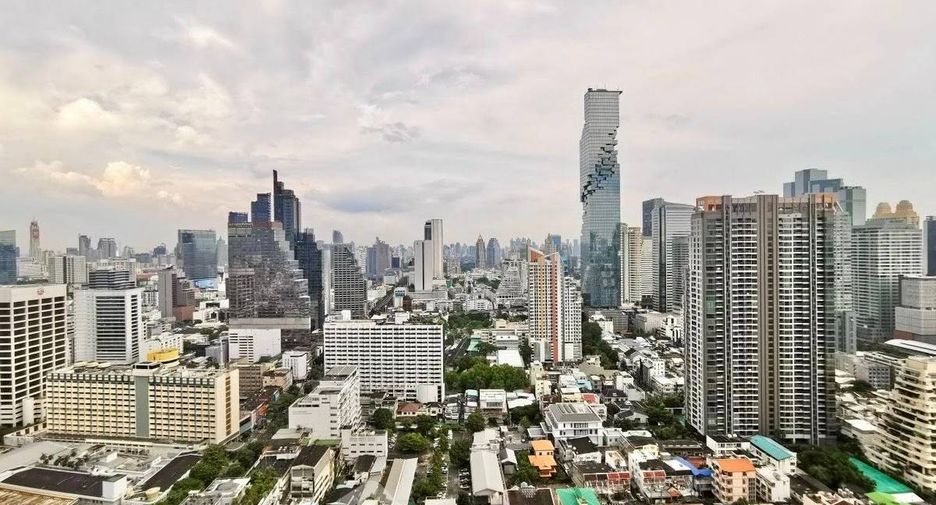For sale 2 bedrooms condo in Sathon, Bangkok