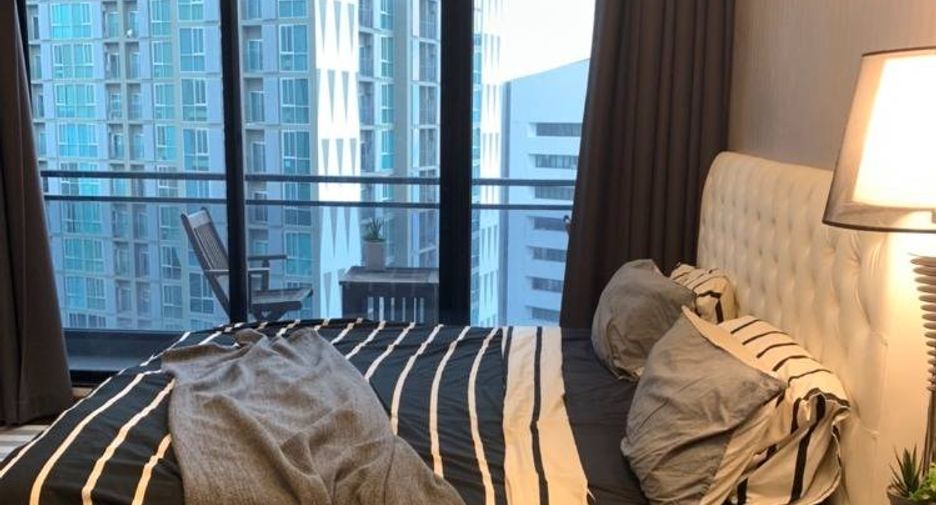 For rent そして for sale 3 ベッドルーム condo in Huai Khwang, Bangkok