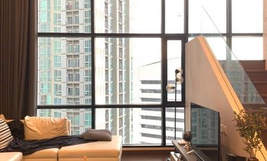 For rent そして for sale 3 ベッドルーム condo in Huai Khwang, Bangkok