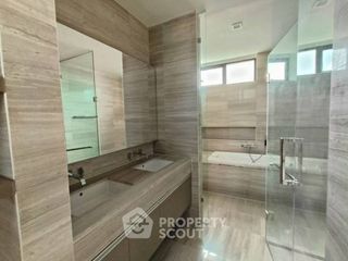 Haus zum Kauf mit 5 Zimmer in Suan Luang, Bangkok