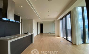 For sale 2 bedrooms condo in Pathum Wan, Bangkok