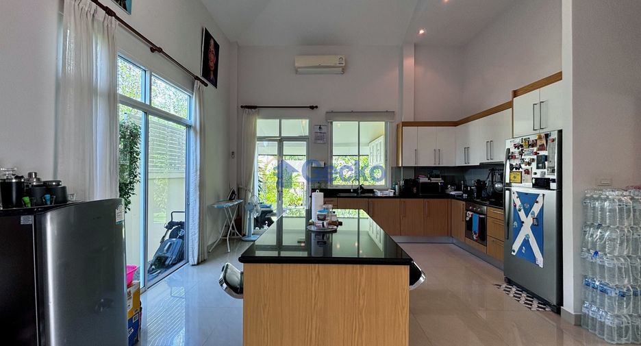 Casa en venta de 3 habitaciones en Huay Yai, Pattaya