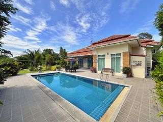 Casa en venta de 3 habitaciones en Bang Lamung, Chonburi