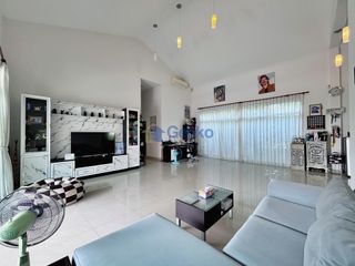 Casa en venta de 3 habitaciones en Bang Lamung, Chonburi