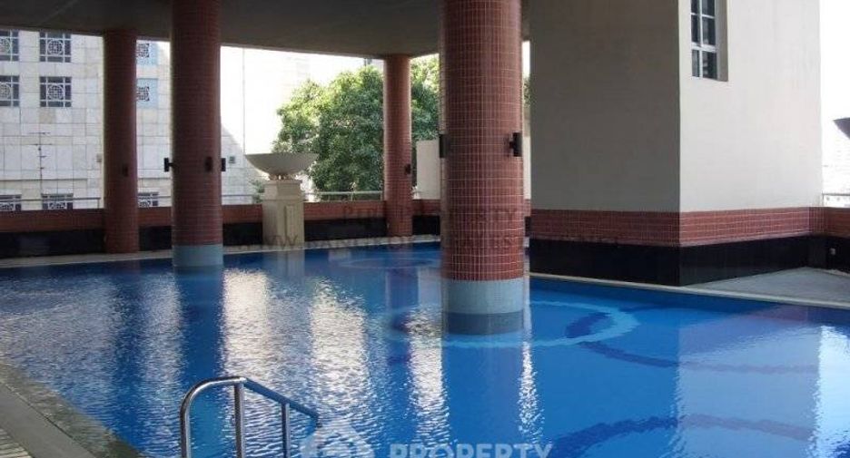 Condo en alquiler de 2 habitaciones en Khlong Toei, Bangkok