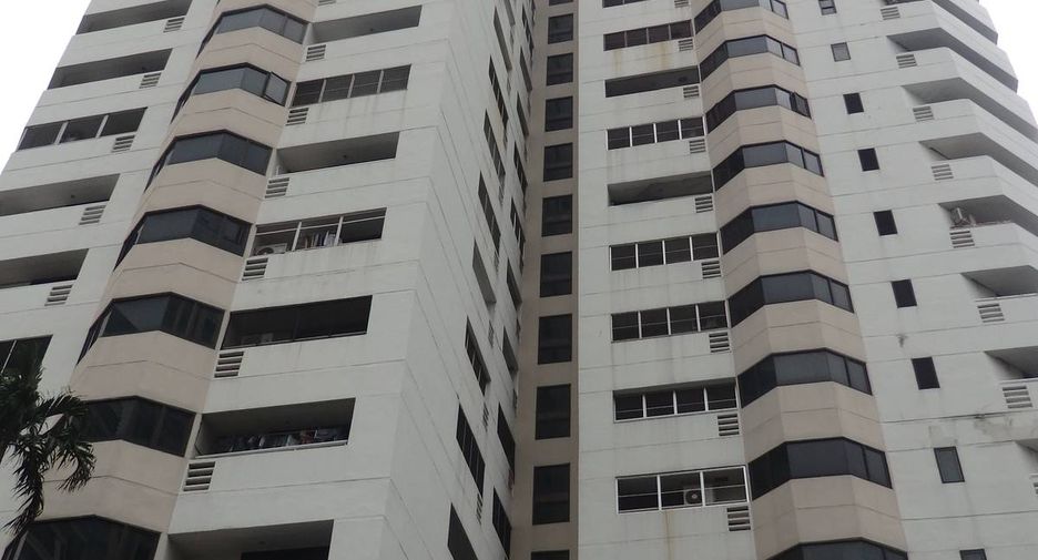 ให้เช่า 2 ห้องนอน คอนโด ใน คลองเตย, กรุงเทพฯ