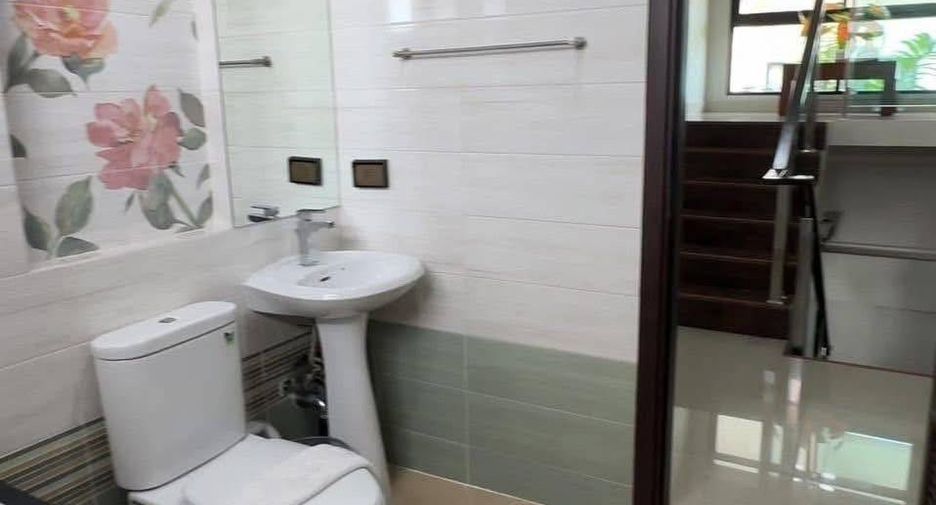 Аренда 4 спальни дом в Huay Yai, Паттайя