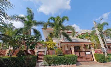 For rent 4 bedrooms house in Huay Yai, Pattaya