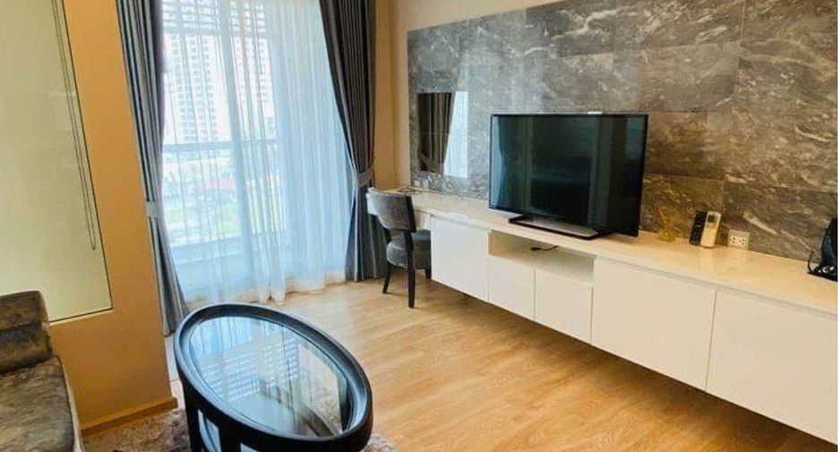 For rent 1 bed condo in Watthana, Bangkok