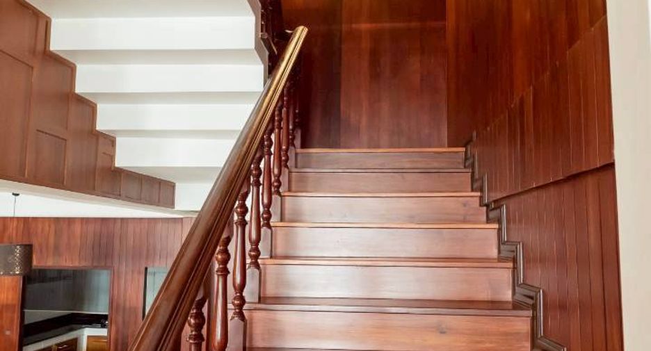 Reihenhaus zur Miete mit 5 Zimmer in Watthana, Bangkok