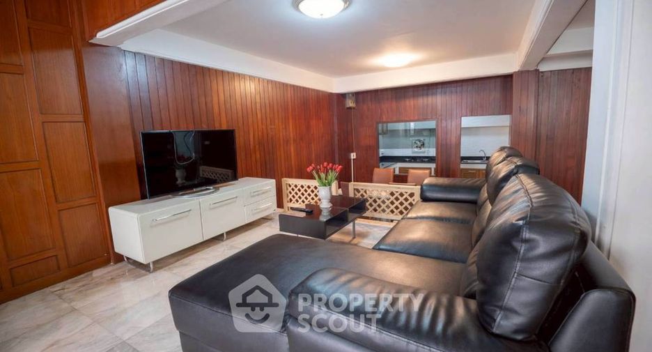 Reihenhaus zur Miete mit 5 Zimmer in Watthana, Bangkok