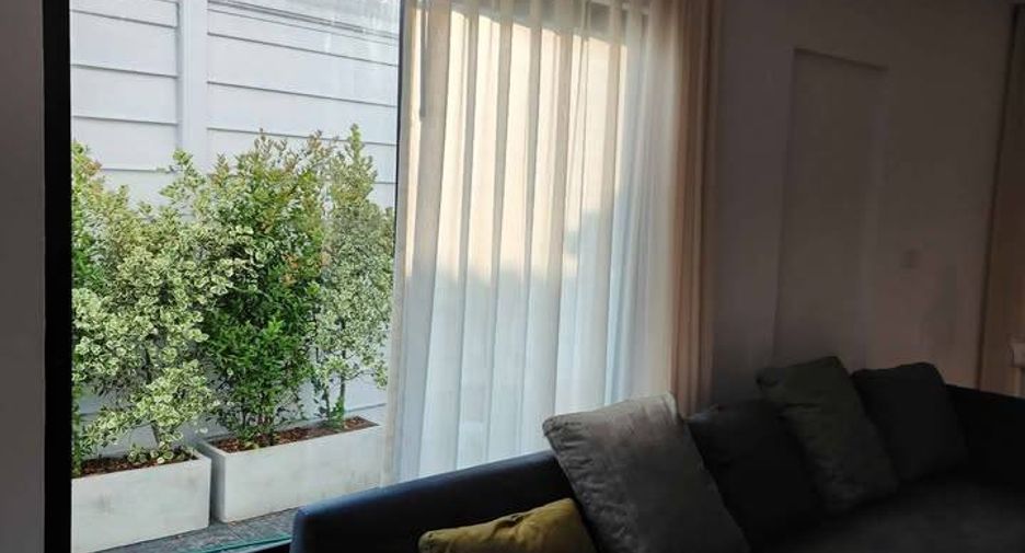 Reihenhaus zur Miete mit 4 Zimmer in Suan Luang, Bangkok