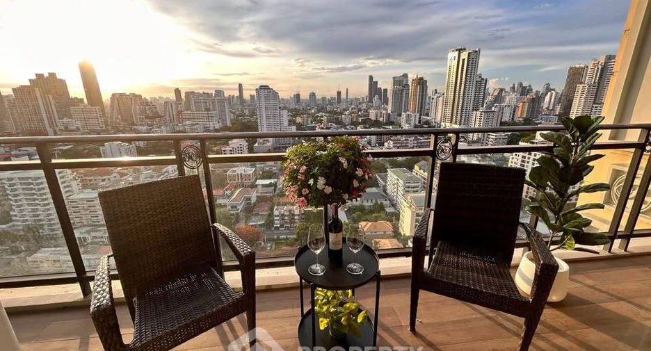 À louer 2 chambres condo à Watthana, Bangkok