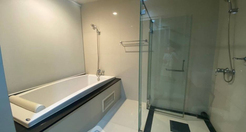 Wohnung zur Miete mit 1 Zimmer in Pathum Wan, Bangkok