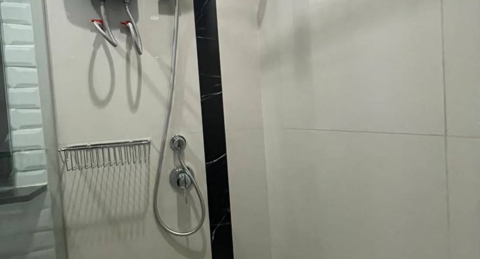 For rent 1 bed condo in Pathum Wan, Bangkok