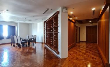 For rent 3 bedrooms condo in Sathon, Bangkok