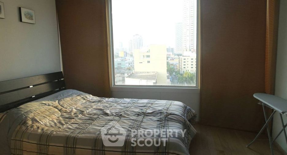 For rent 2 bedrooms condo in Khlong Toei, Bangkok