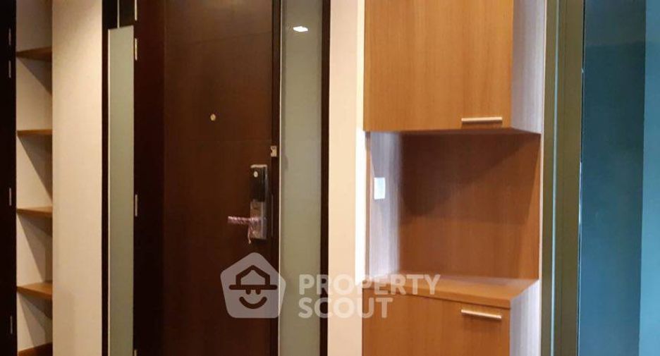 For rent 1 bed condo in Pathum Wan, Bangkok