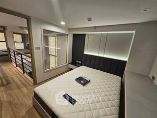 For rent 2 bedrooms condo in Bang Rak, Bangkok