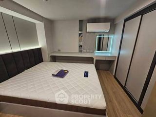For rent 2 bedrooms condo in Bang Rak, Bangkok