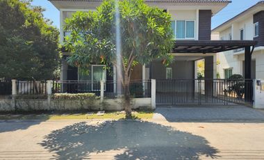 For sale 4 bedrooms house in Lat Krabang, Bangkok