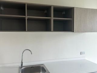 Продажа 2 спальни кондо в Дон Муеанг, Бангкок