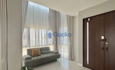 For rent and for sale 4 bedrooms house in Bang Lamung, Chonburi