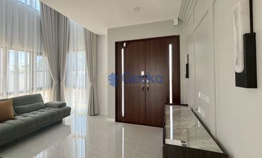 For rent and for sale 4 bedrooms house in Bang Lamung, Chonburi