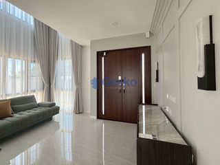 For rent and for sale 4 bedrooms house in Bang Lamung, Chonburi