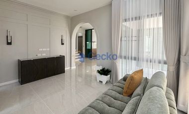 For rent and for sale 4 bedrooms house in Bang Lamung, Chonburi