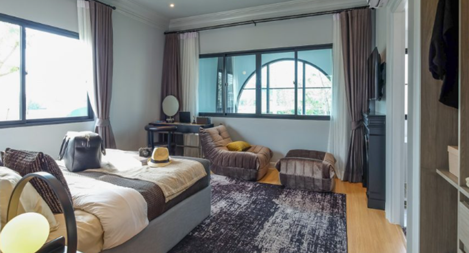 For sale 3 bedrooms townhouse in Prawet, Bangkok