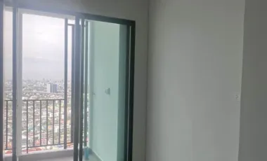Wohnung zum Kauf mit Studio in Chom Thong, Bangkok
